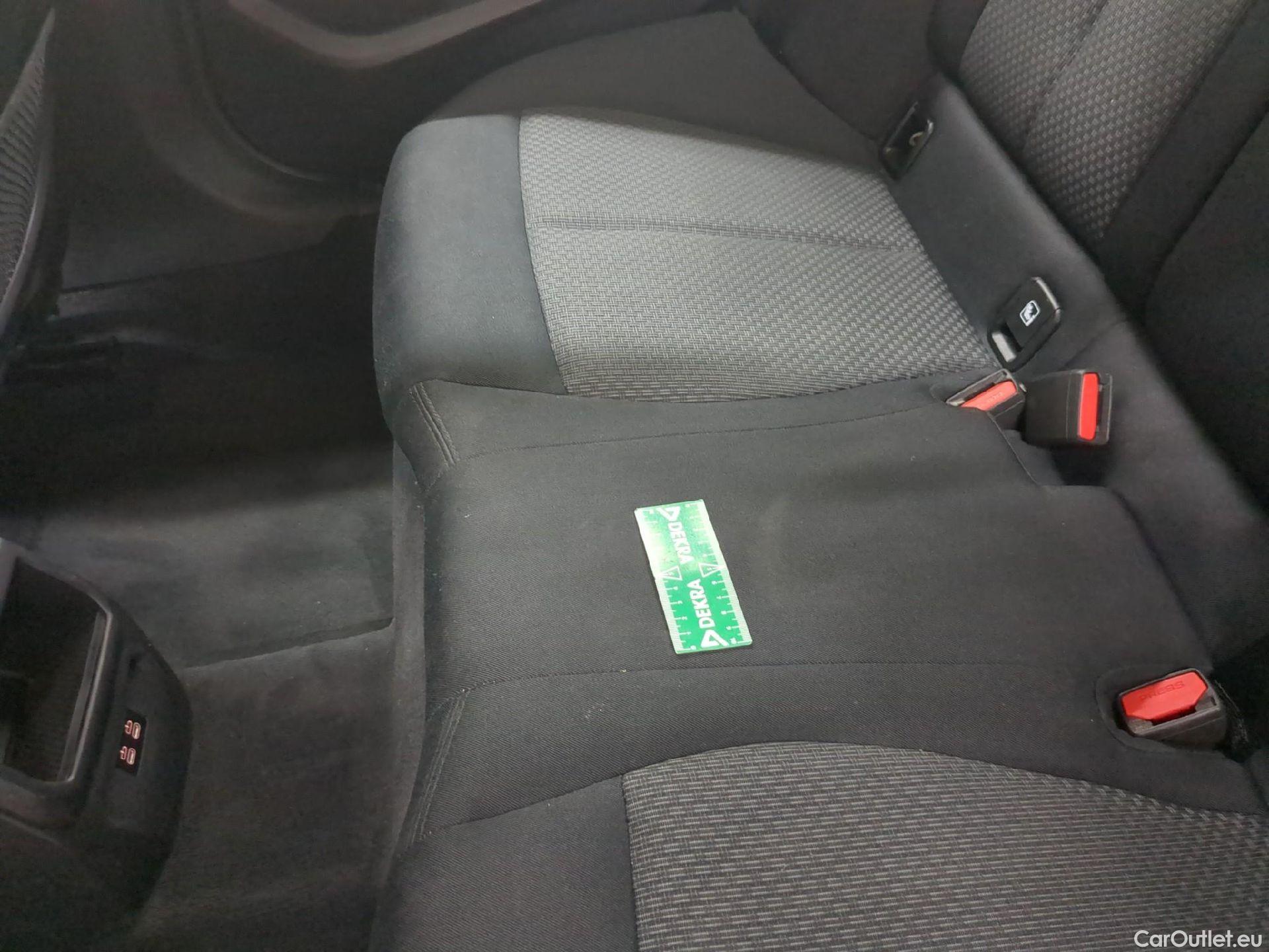  Bmw  Serie 1 Série 1 Berline 116 i Lounge 1.5 110CV BVM6 E6d #27