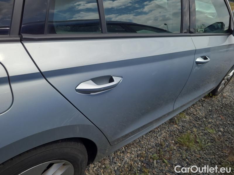  Skoda  Octavia  Combi (NX3)(2020) Oct.Combi 2.0TDI 110 Am 4x4 AT #29