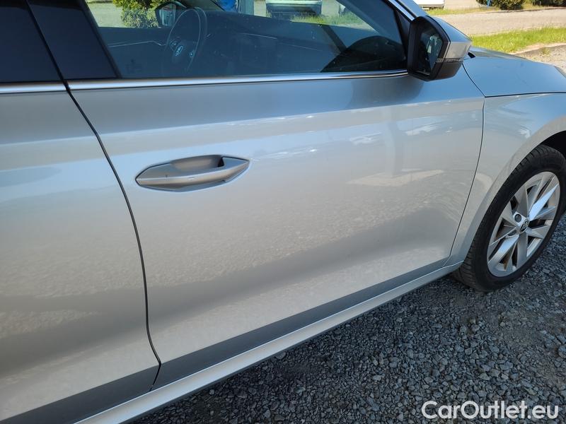  Skoda  Octavia  Combi (NX3)(2020) Oct.Combi 2.0TDI 110 Style AT #24