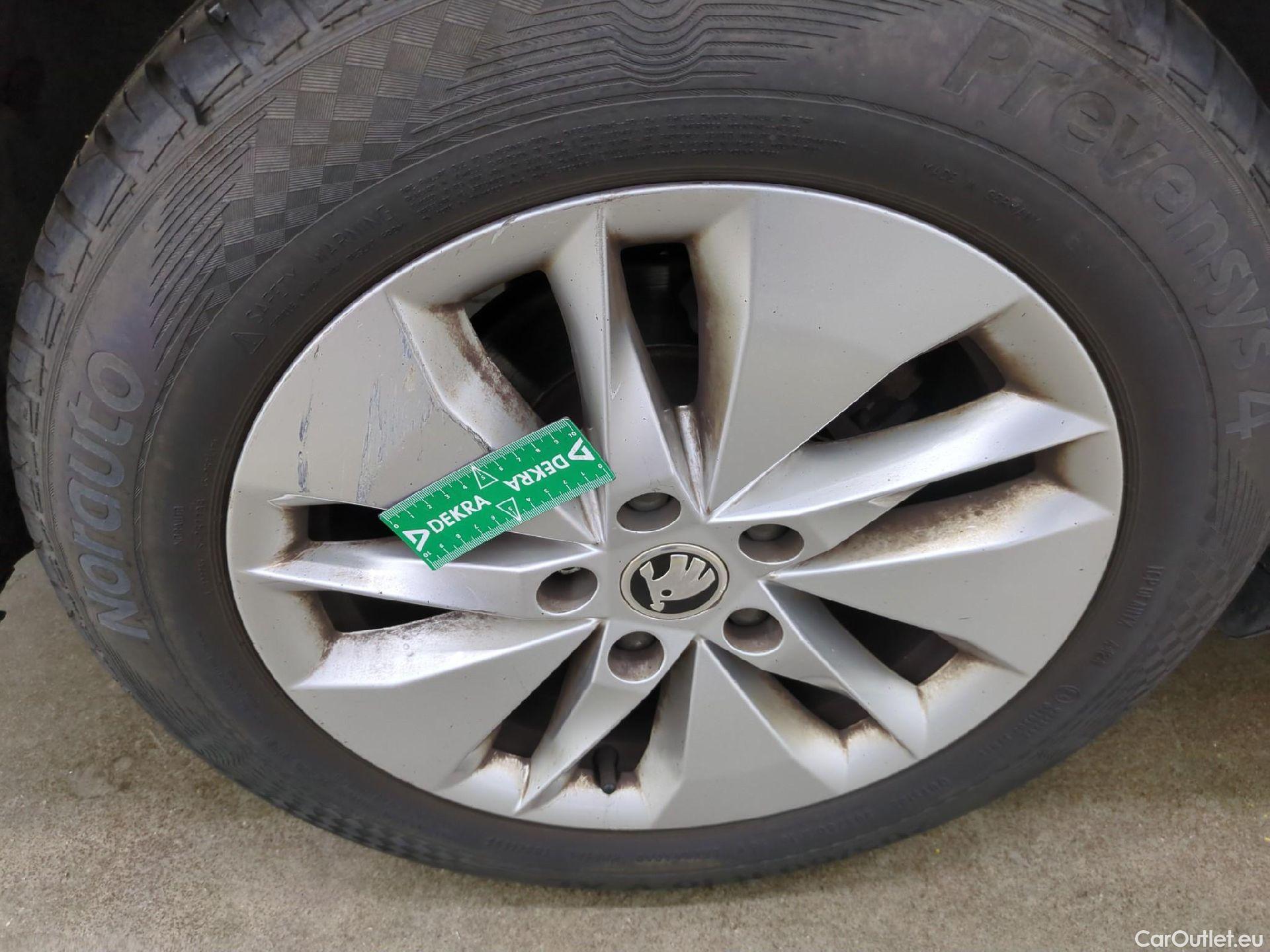  Skoda  Octavia  Break Business 2.0 TDI 115CV BVA7 E6d #7