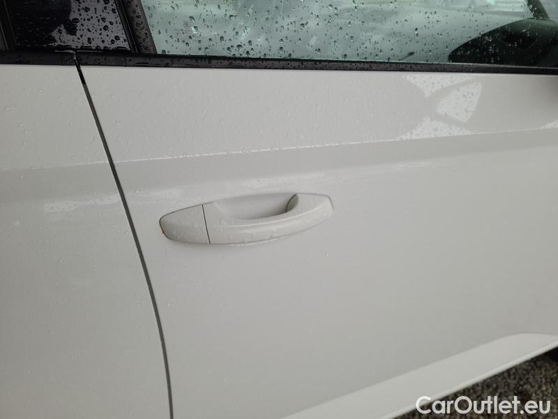  Skoda  Fabia  Combi (2015)  Com.1.0TSI 70 Style #18
