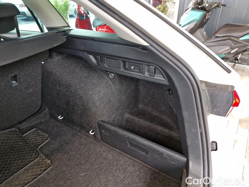  Skoda  Octavia  Combi (NX3)(2020) Oct.Combi 2.0TDI 85 Style AT #12