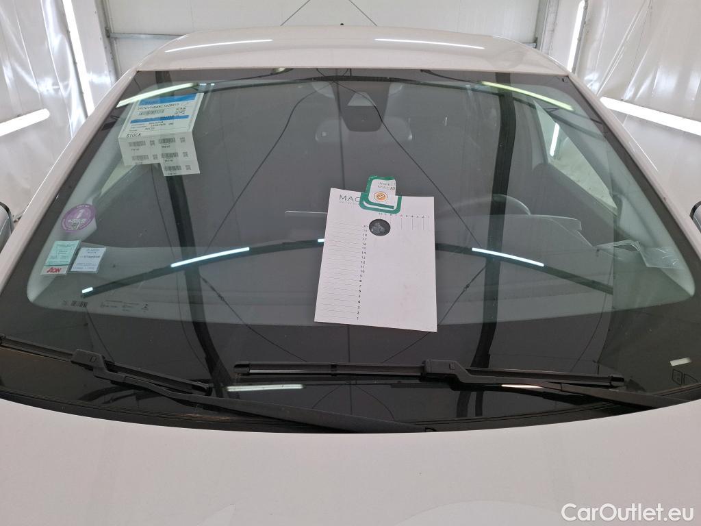 Peugeot  208  Allure Business 1.2 PureTech 100CV BVM6 E6d #1