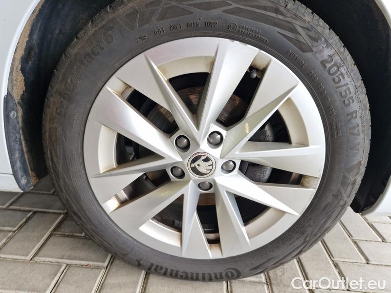  Skoda  Octavia  Combi (NX3)(2020) Oct.Combi 2.0TDI 85 Style AT #15
