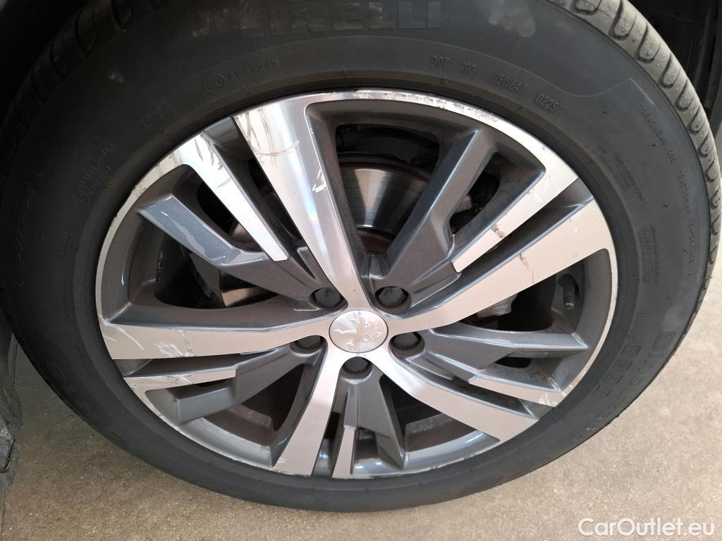  Peugeot  5008  Allure Pack 1.2 PureTech 130CV BVM6 7 Sieges E6d #14