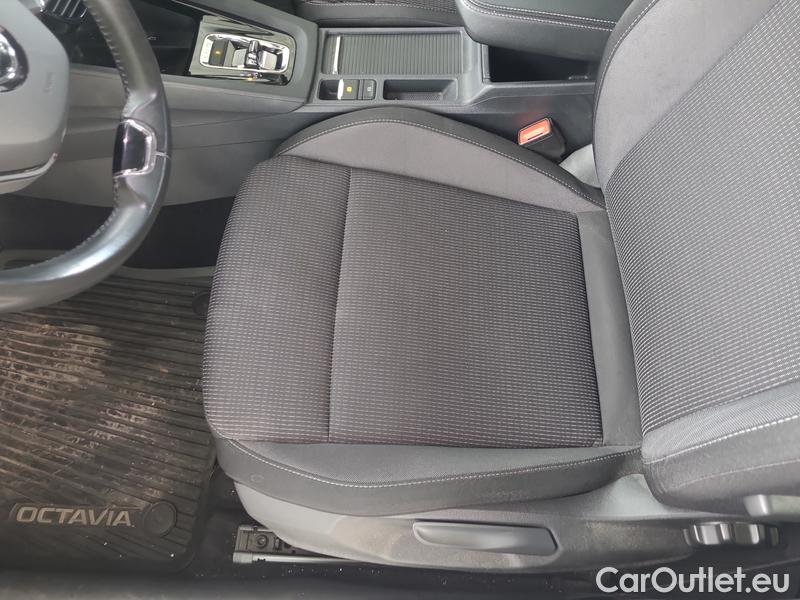  Skoda  Octavia  Combi (NX3)(2020) Oct.Combi 2.0TDI 110 Am 4x4 AT #17