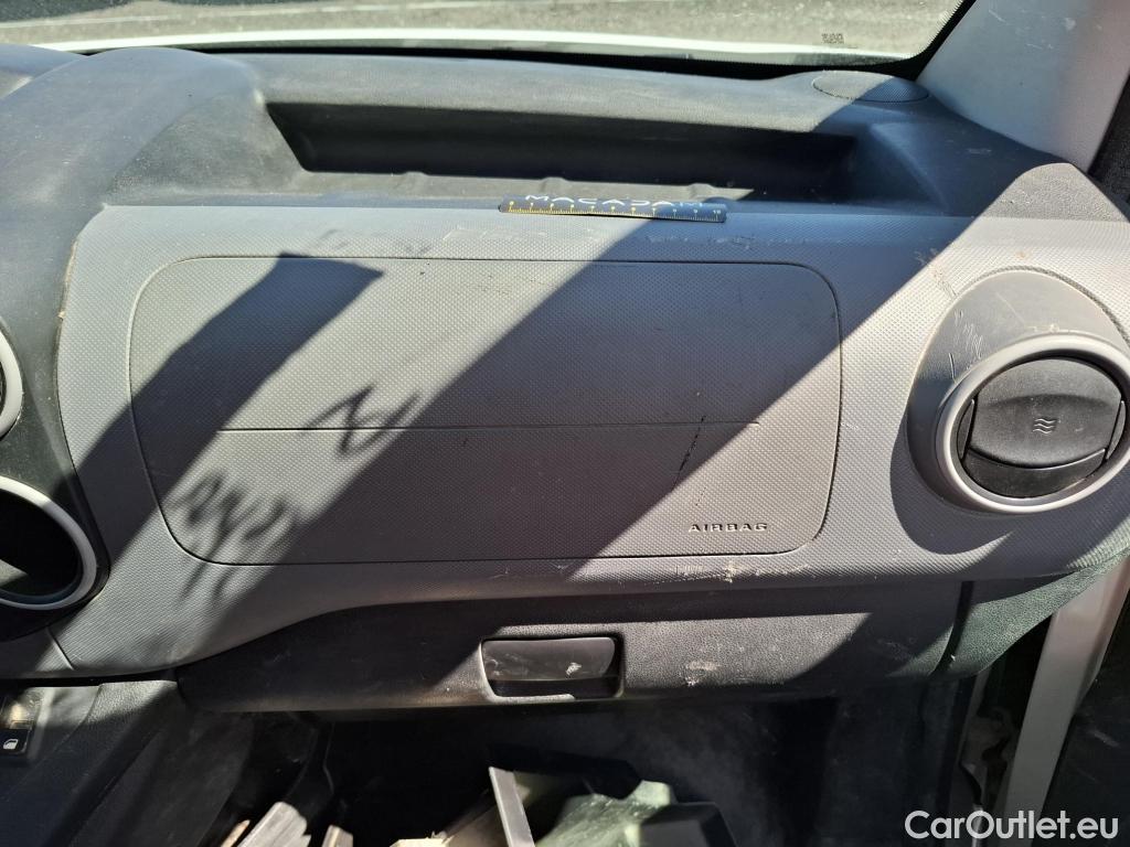 Citroen  Berlingo  Fourgon Club L1 (Court) 1.6 BlueHDi 100CV BVM5 E6 #29