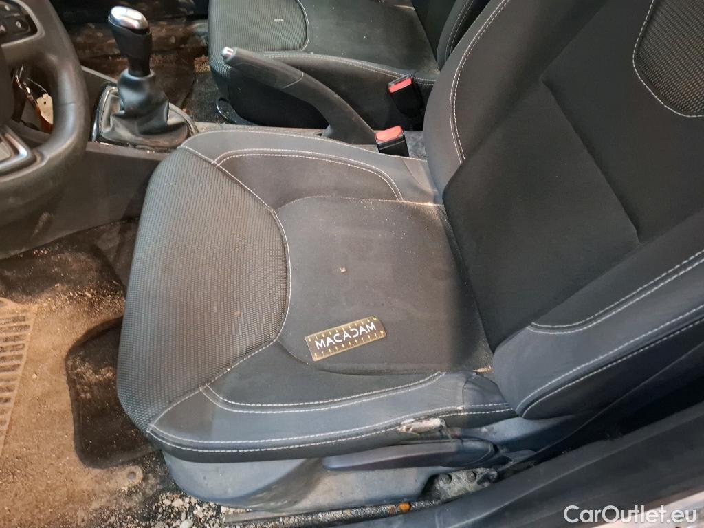  Renault  Clio  IV Air MediaNav 1.5 dCi 90CV BVM5 E6 #21