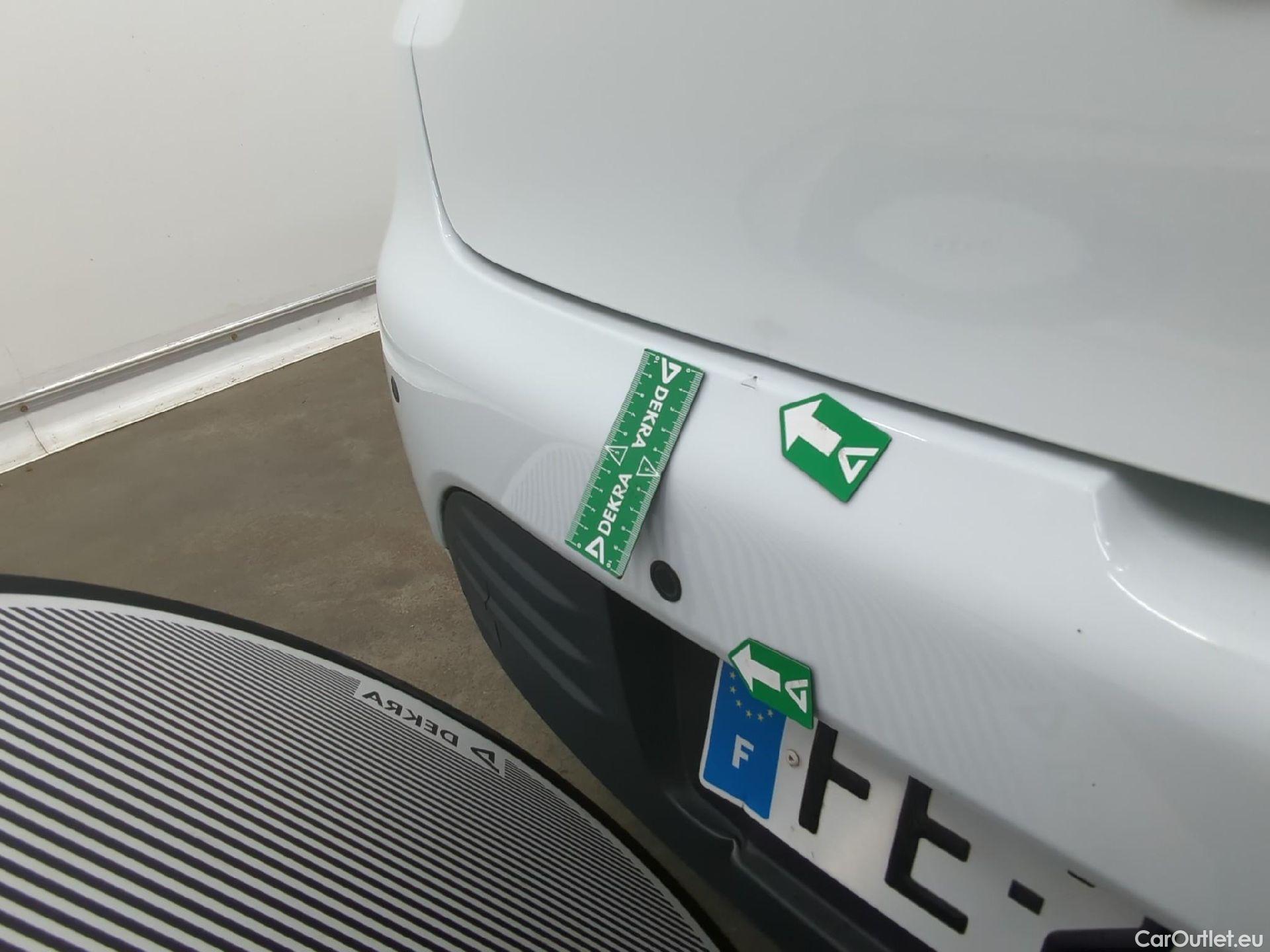  Renault  Clio  Société VU 5p Berline Air dCi 75 - 18 #19