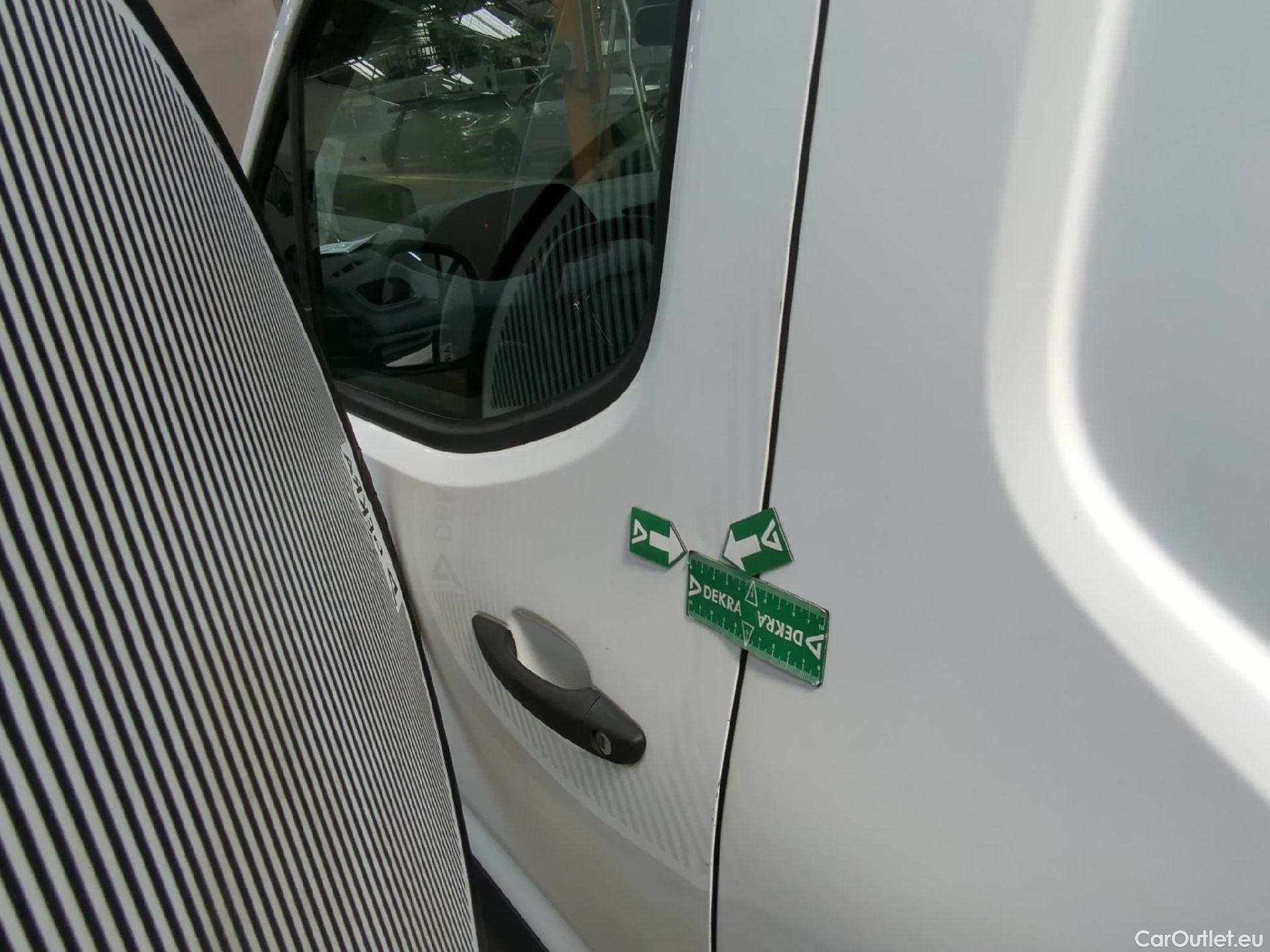  Peugeot  Partner  Premium L2 1.5 HDi 130CV BVA8 E6dT #28