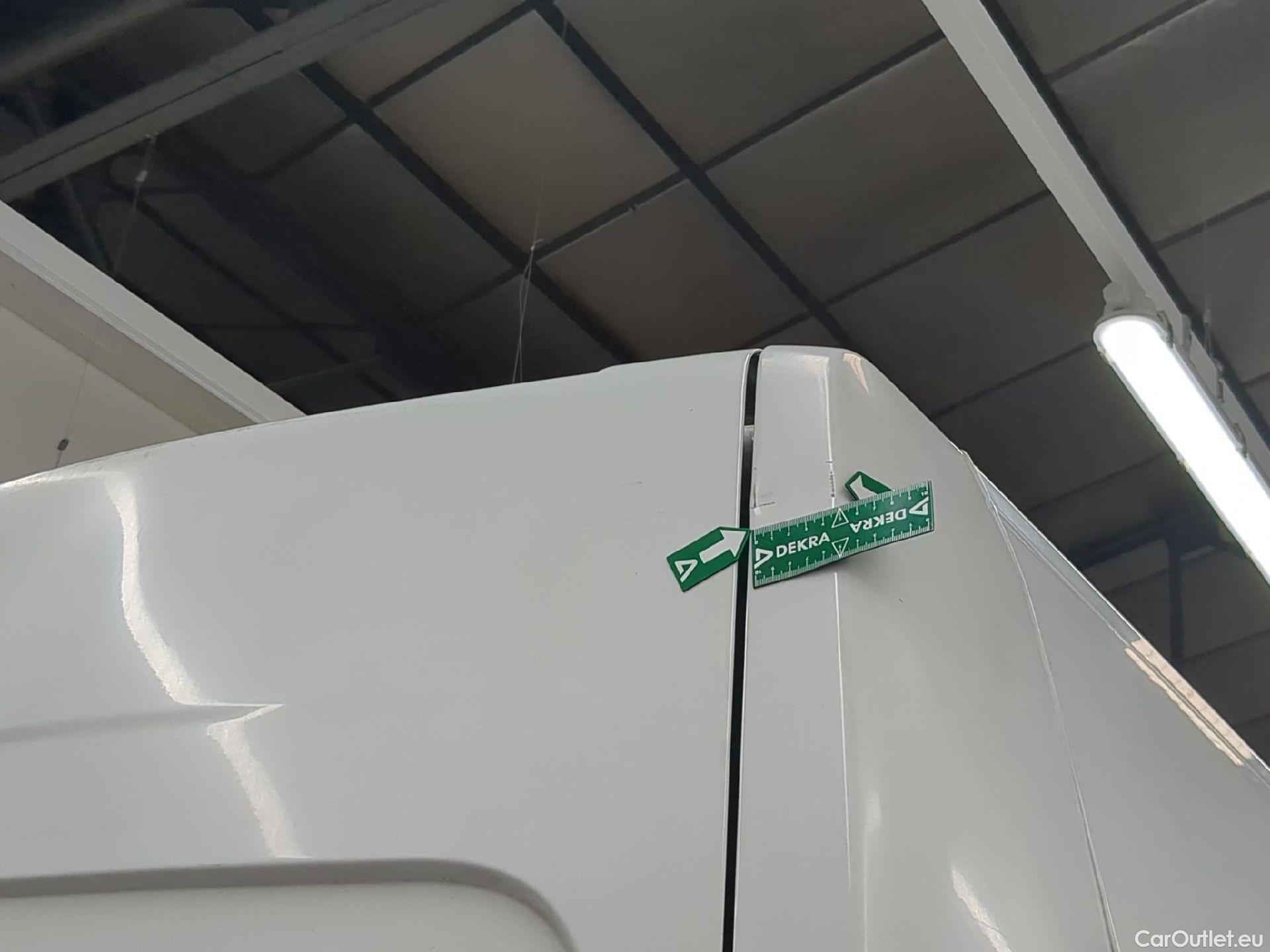  Renault  Master  III Fourgon L2H2 3 5 Grand Confort dCi 130CV BVM6 E6 #23