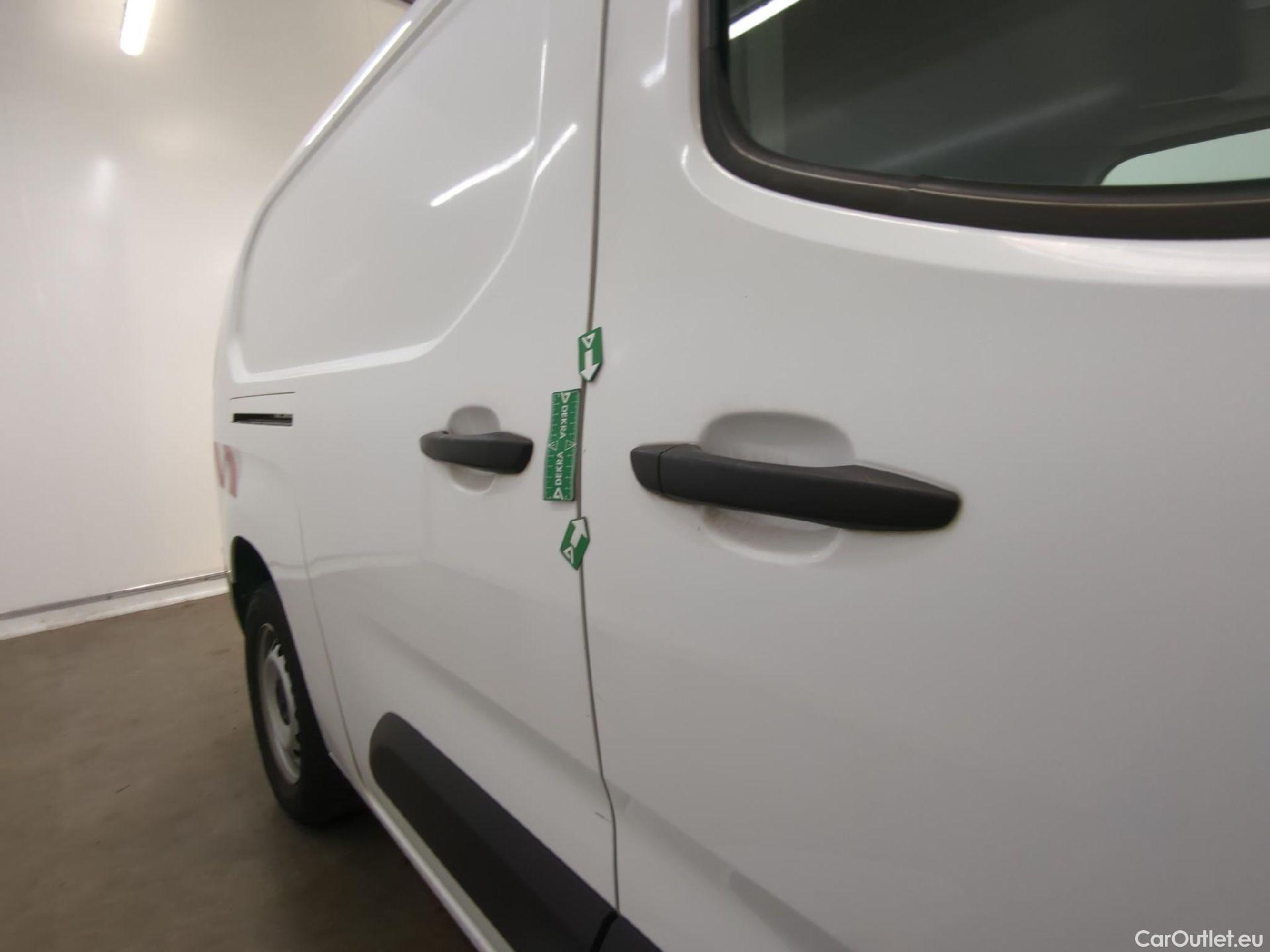  Peugeot  Partner  Premium L2 1.5 HDi 130CV BVA8 E6dT #19