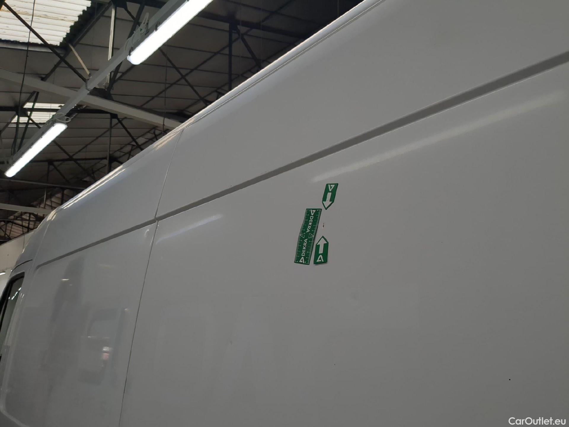  Renault  Master  III Fourgon L2H2 3 5 Grand Confort dCi 130CV BVM6 E6 #50