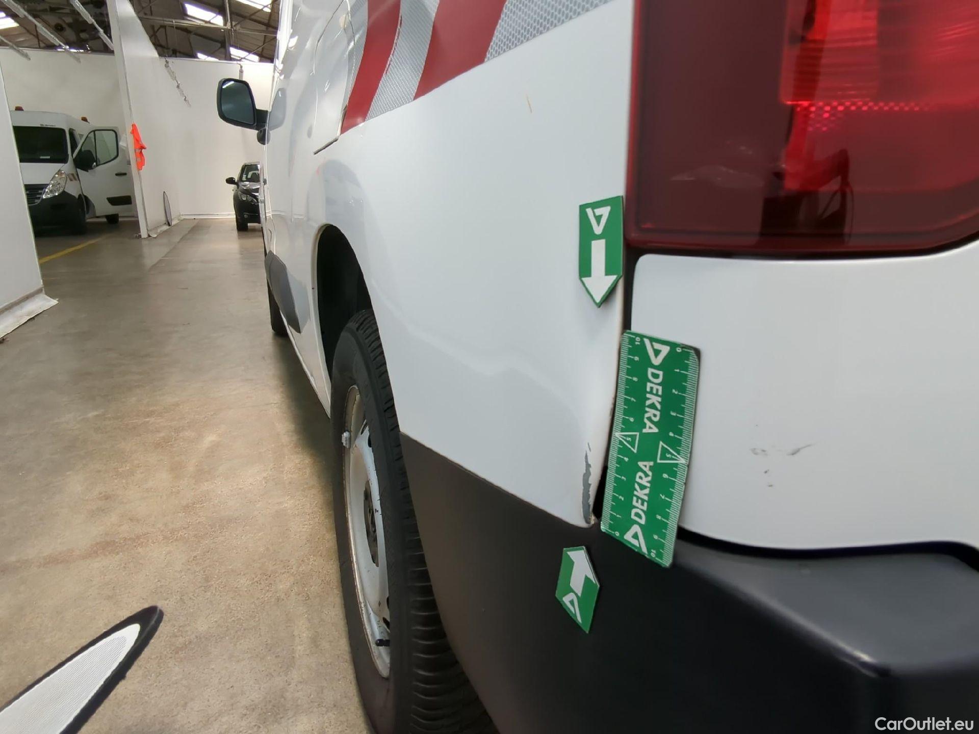  Peugeot  Partner  Premium L2 1.5 HDi 130CV BVA8 E6dT #24