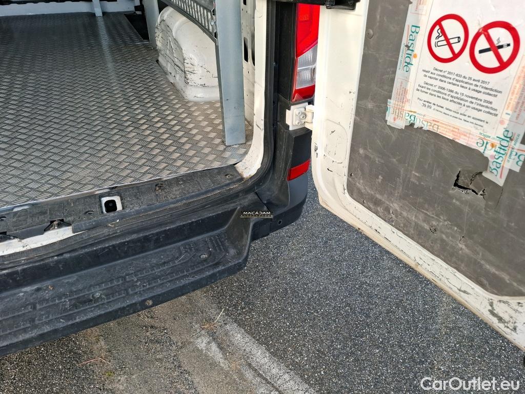  Volkswagen  Crafter  Fourgon Fourgon 30 mittlerer Radstand mit Hochdach FWD 2.0 #119