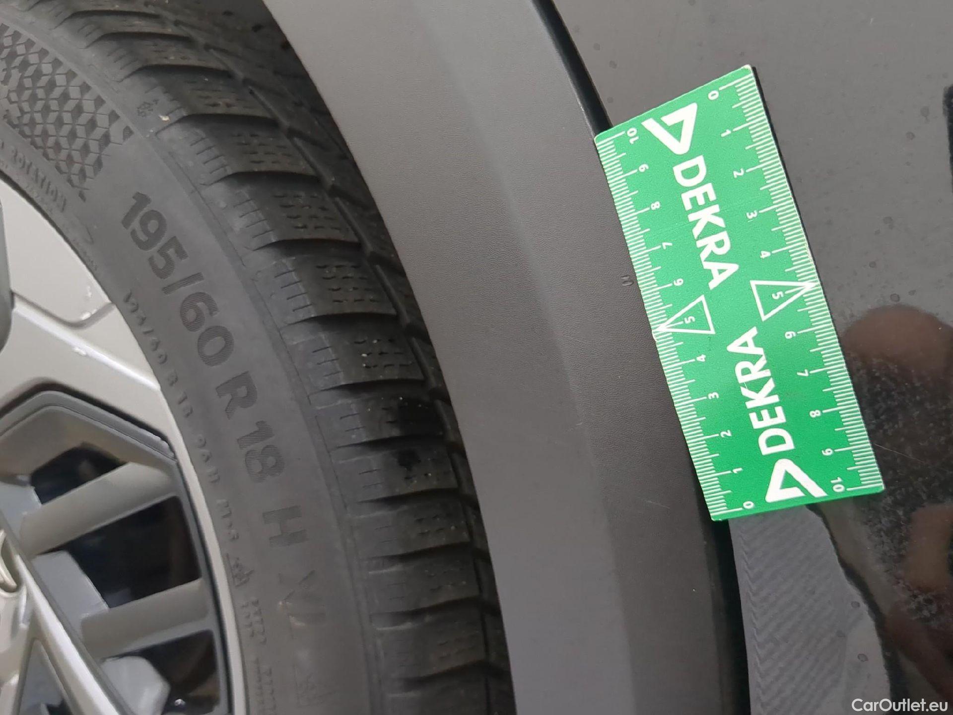  Citroen  C4  Berline Feel Pack Business 1.5 BlueHDI 130CV BVA8 E6d #30