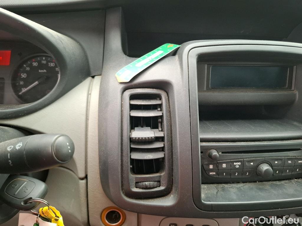  Renault  Trafic  II Fourgon L1H1 1200kg Grand Confort 90CV BVM6 #23