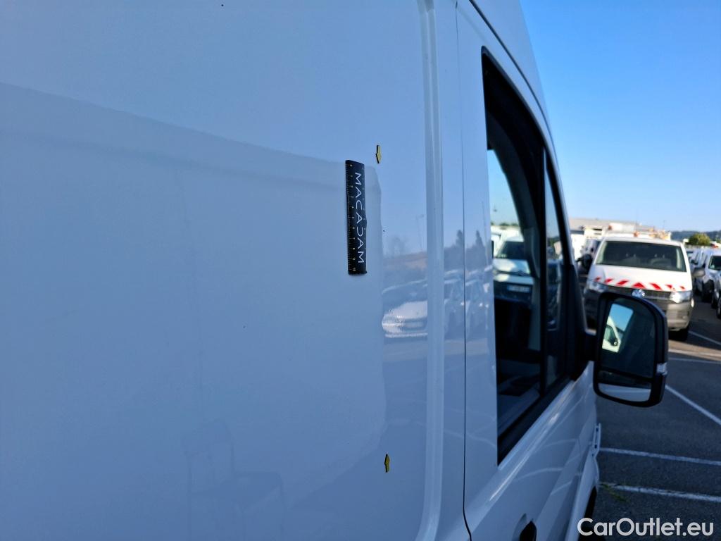  Volkswagen  Crafter  Fourgon Fourgon 30 mittlerer Radstand mit Hochdach FWD 2.0 #40