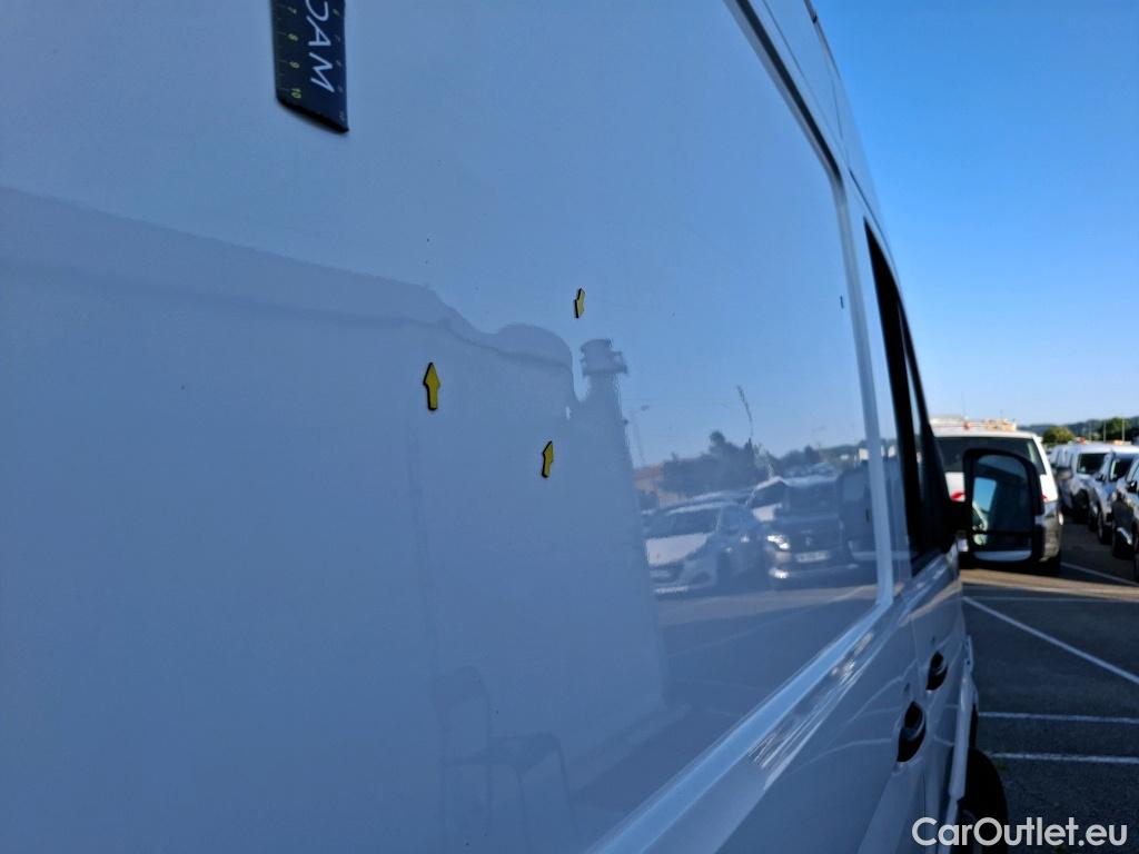  Volkswagen  Crafter  Fourgon Fourgon 30 mittlerer Radstand mit Hochdach FWD 2.0 #39