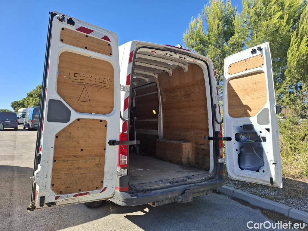  Volkswagen  Crafter  Fourgon Fourgon 35 mittlerer Radstand mit Hochdach FWD 2.0 140CV BVM6 #21