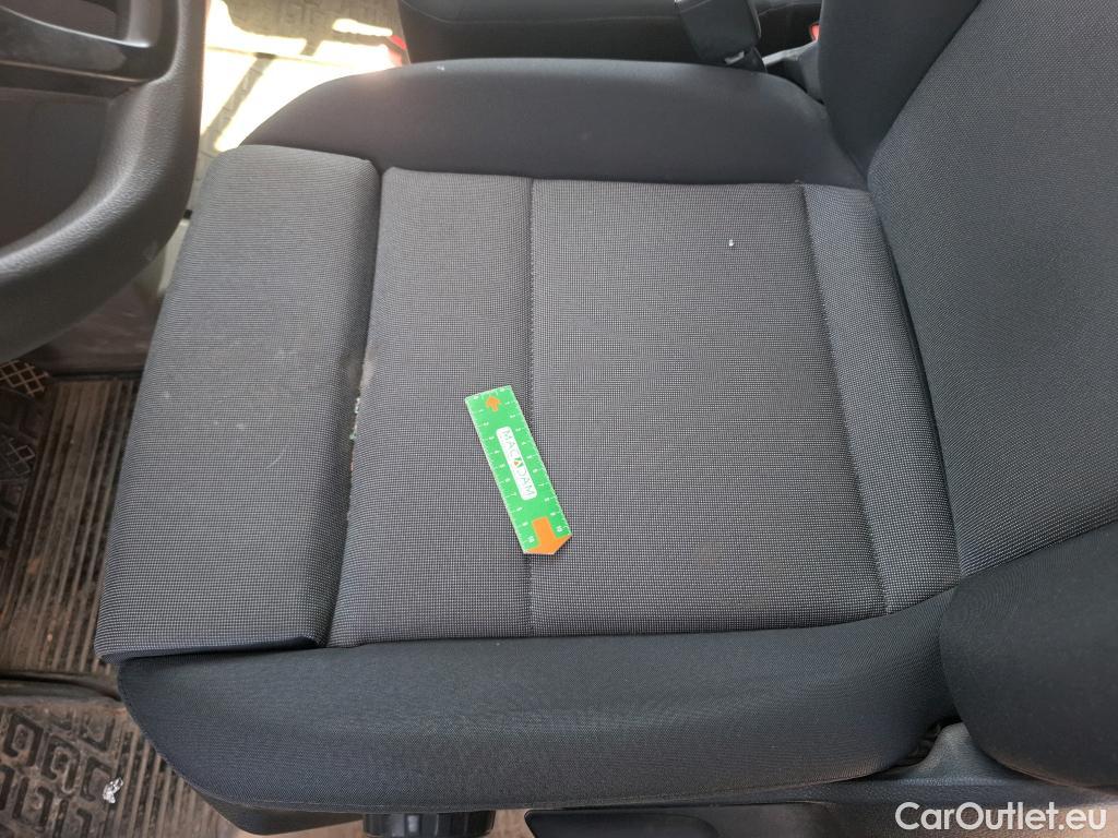  Volkswagen  Crafter  Fourgon Fourgon 35 mittlerer Radstand mit Hochdach FWD 2.0 140CV BVM6 #34