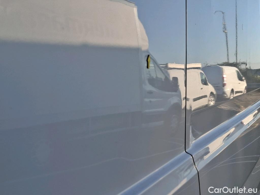  Volkswagen  Crafter  Fourgon Fourgon 30 mittlerer Radstand mit Hochdach FWD 2.0 #34