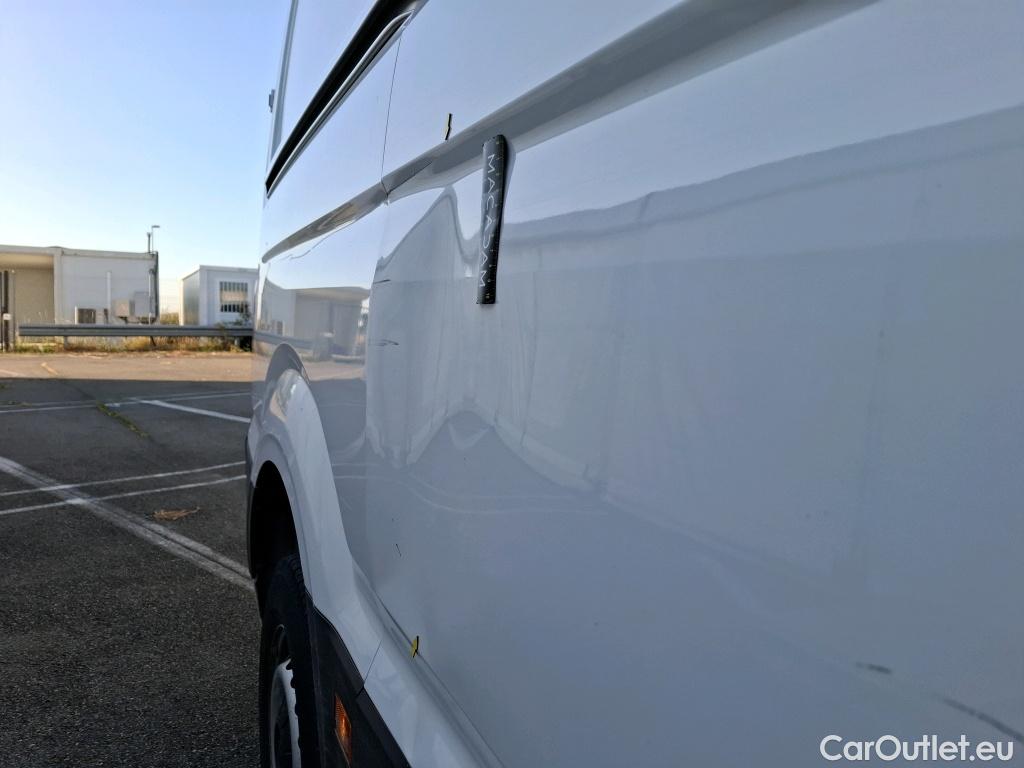  Volkswagen  Crafter  Fourgon Fourgon 30 mittlerer Radstand mit Hochdach FWD 2.0 #37