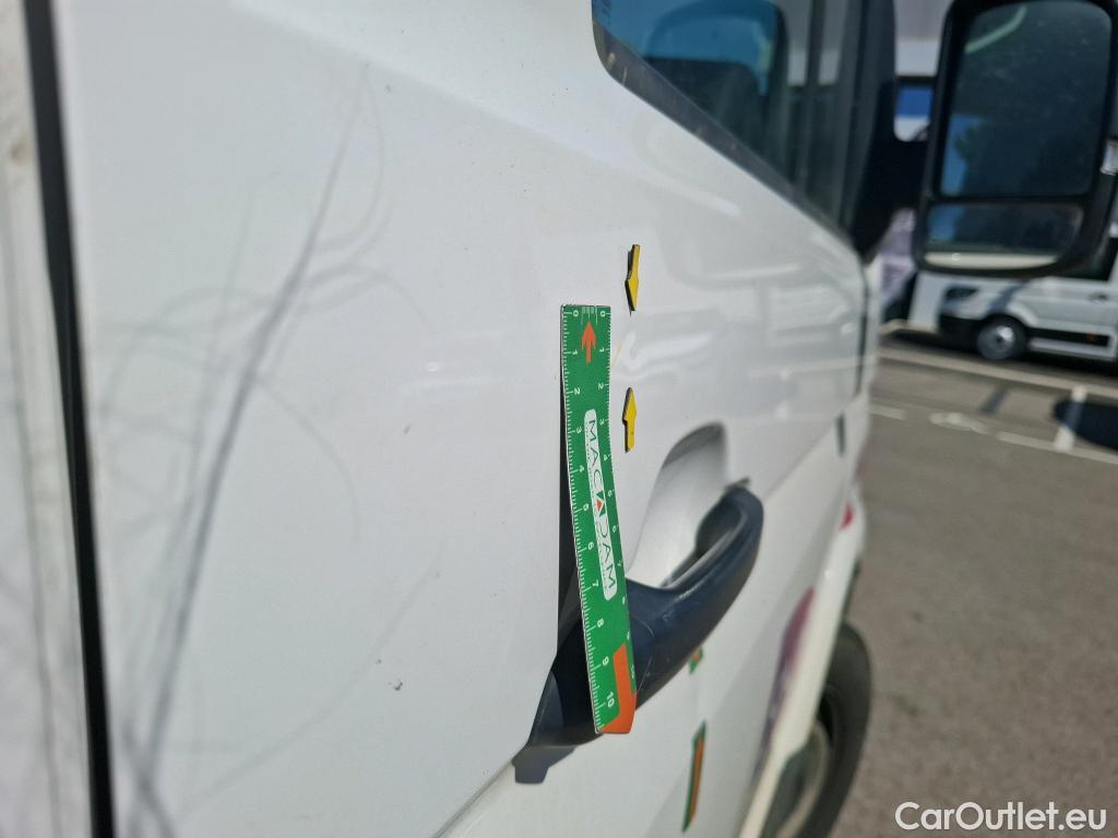  Volkswagen  Crafter  Fourgon Fourgon 35 mittlerer Radstand mit Hochdach FWD 2.0 140CV BVM6 #46