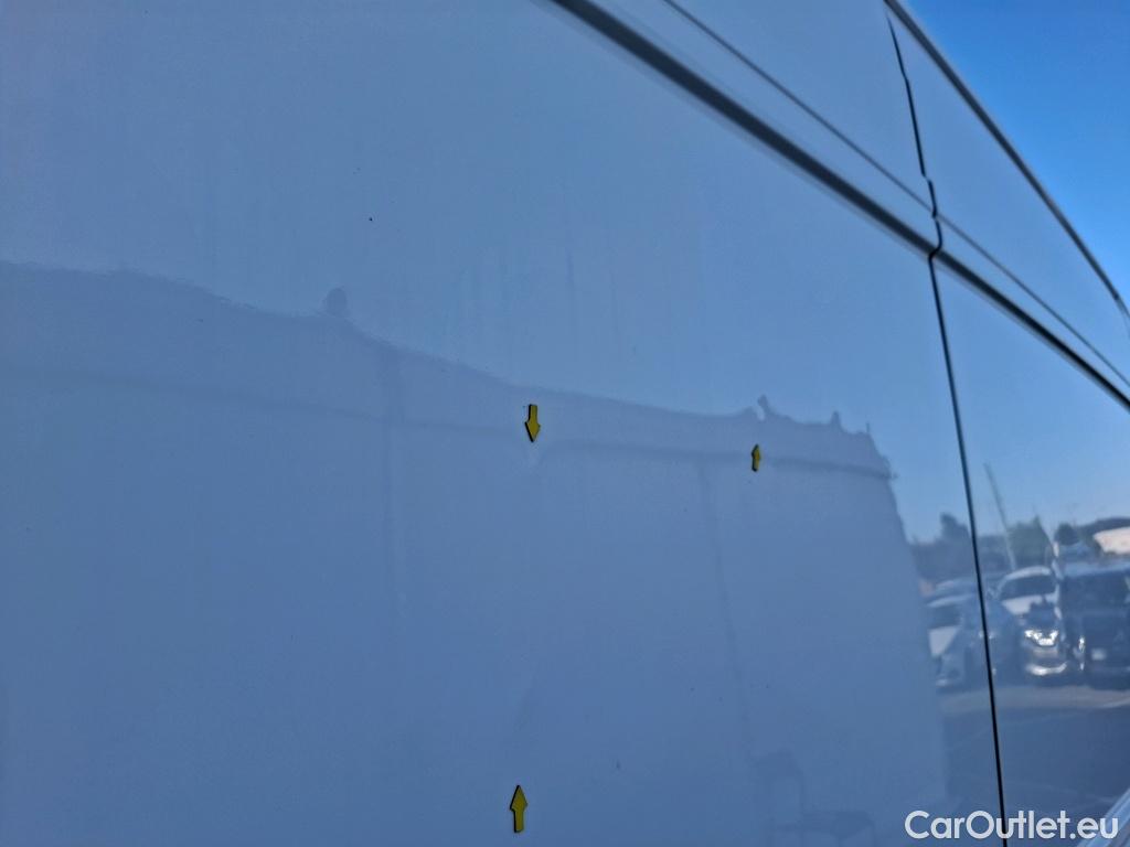  Volkswagen  Crafter  Fourgon Fourgon 30 mittlerer Radstand mit Hochdach FWD 2.0 #16