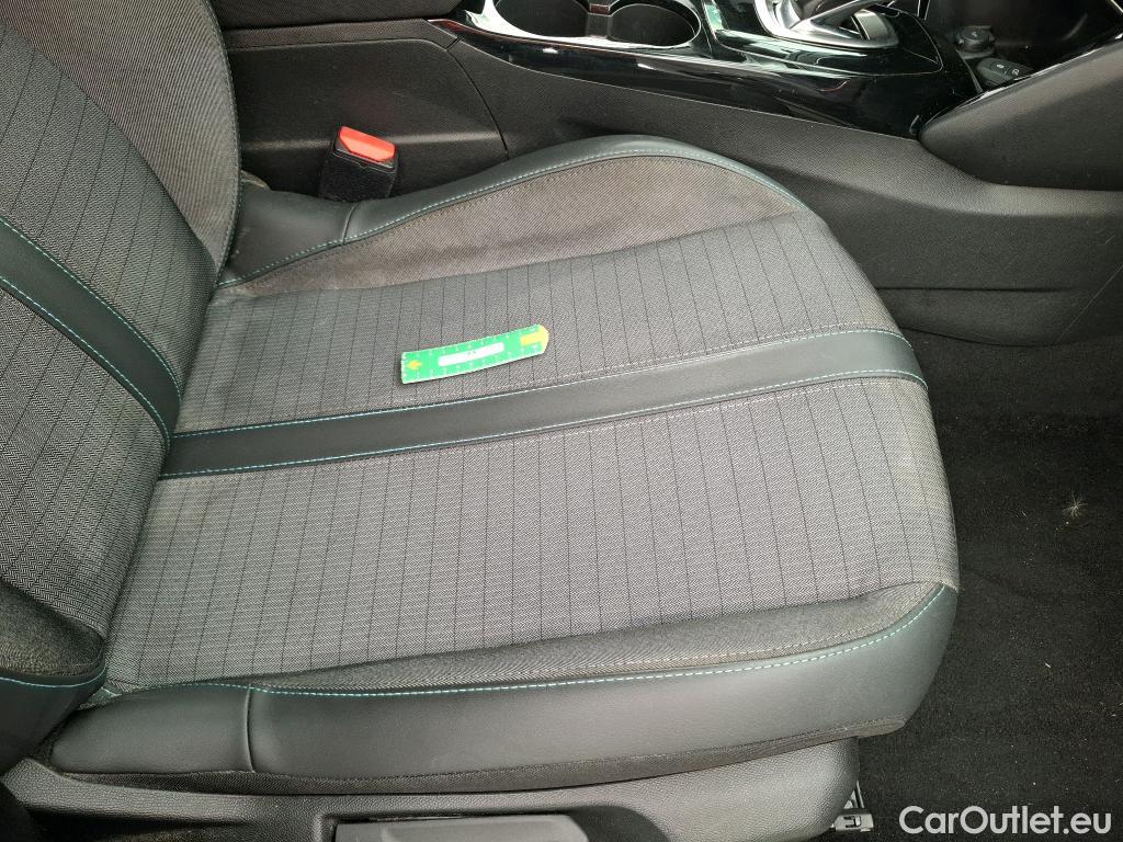  Peugeot  2008  Allure Business 1.5 HDi 130CV BVA8 E6d #33