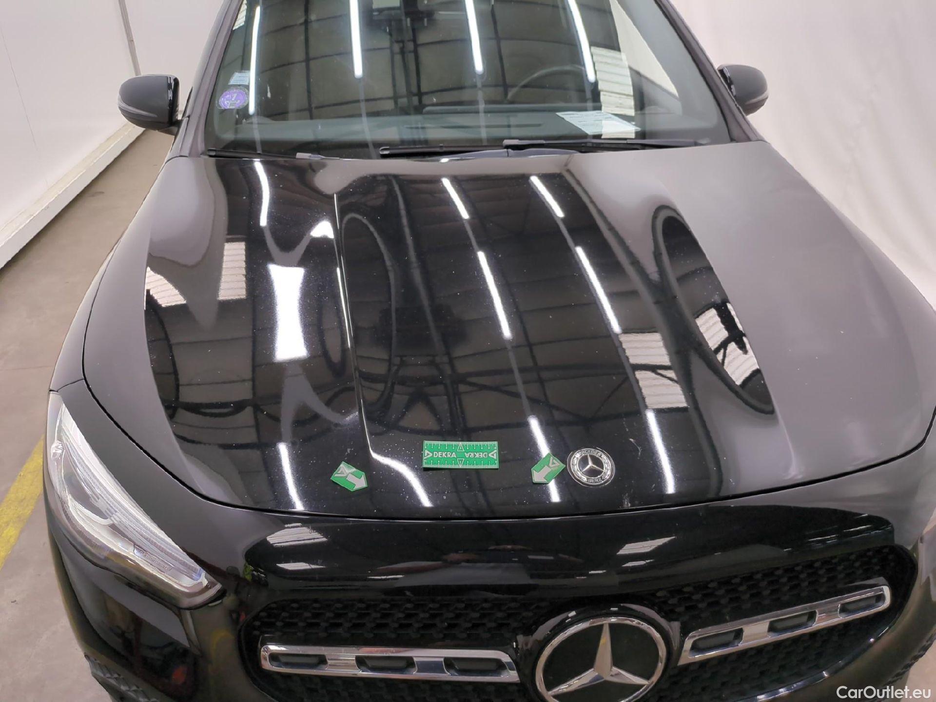  Mercedes  GLA MERCEDES-BENZ  / 2020 / 5P / SUV 1.3  200 PROGRESSIVE LINE DCT #28