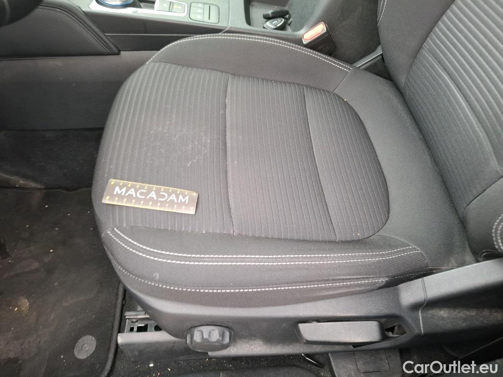  Ford  Kuga FORD  / 2019 / 5P / SUV 2.5 190 hybrid Flexifuel Pshift Titanium #27