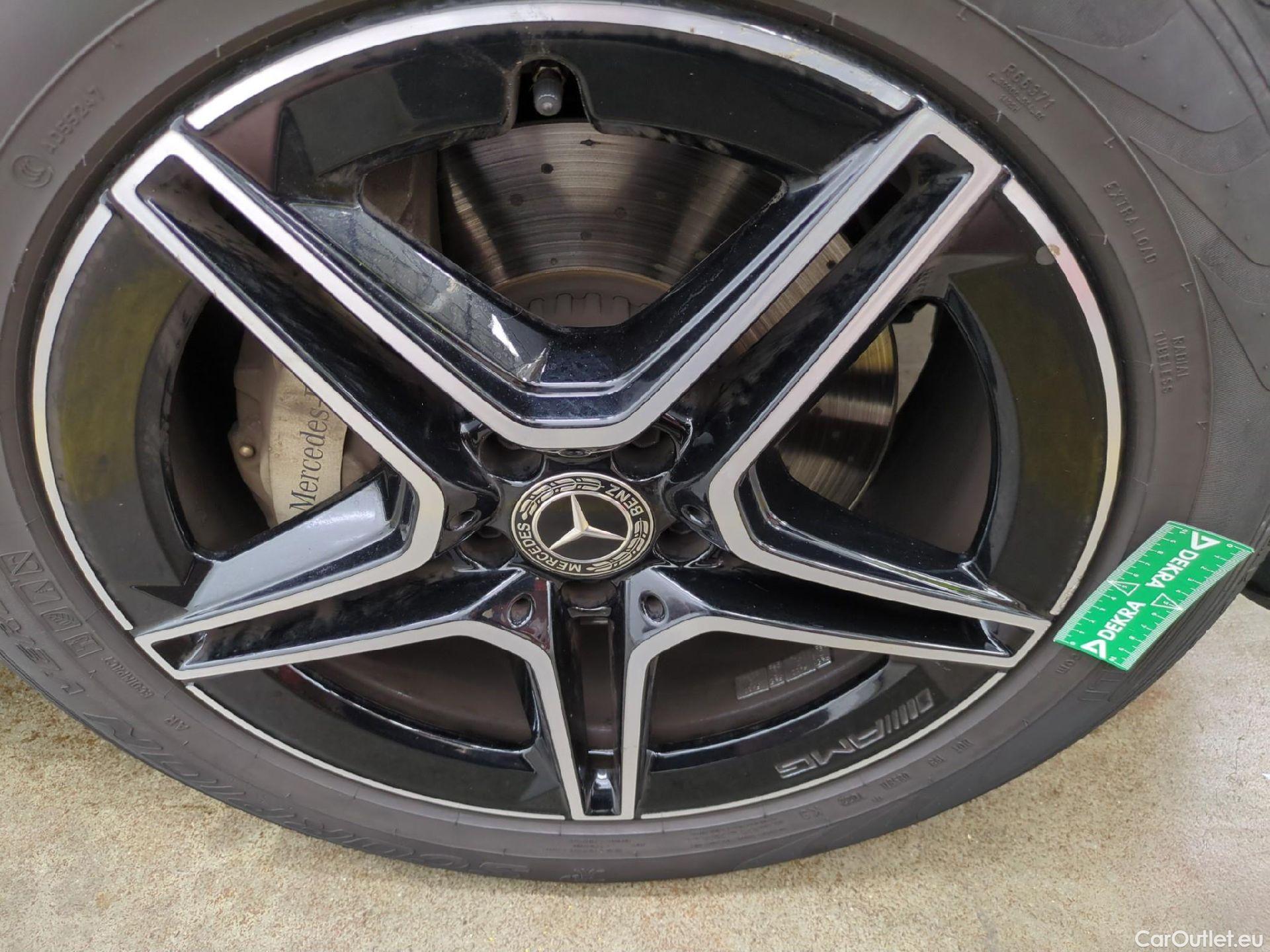  Mercedes  G-Klasee MERCEDES-BENZ GLC / 2019 / 5P / SUV GLC 200 d AMG Line #7