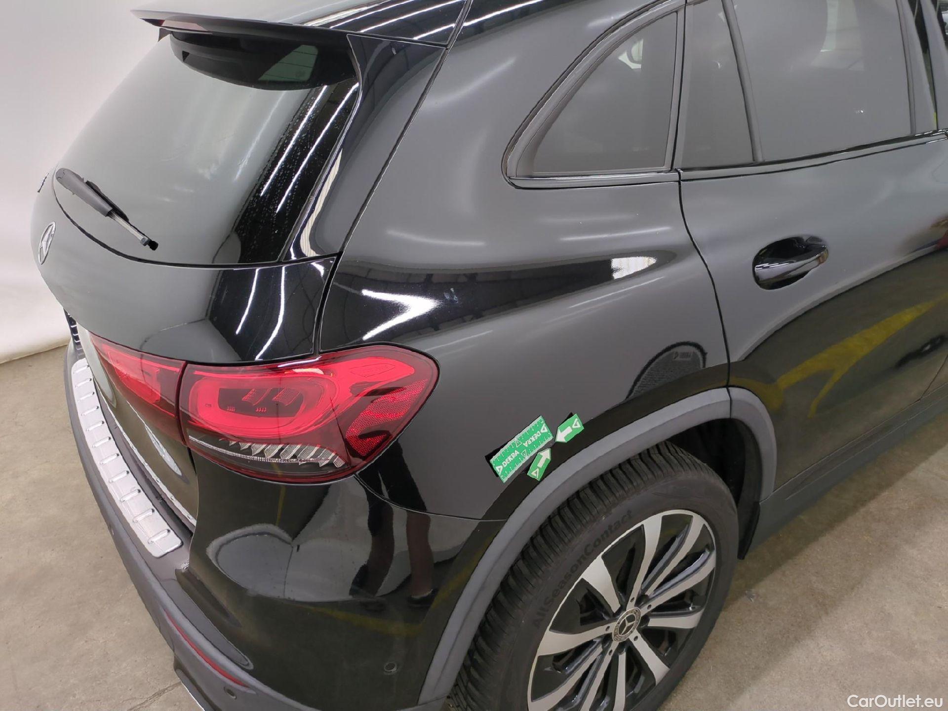  Mercedes  GLA MERCEDES-BENZ  / 2020 / 5P / SUV 1.3  200 PROGRESSIVE LINE DCT #12