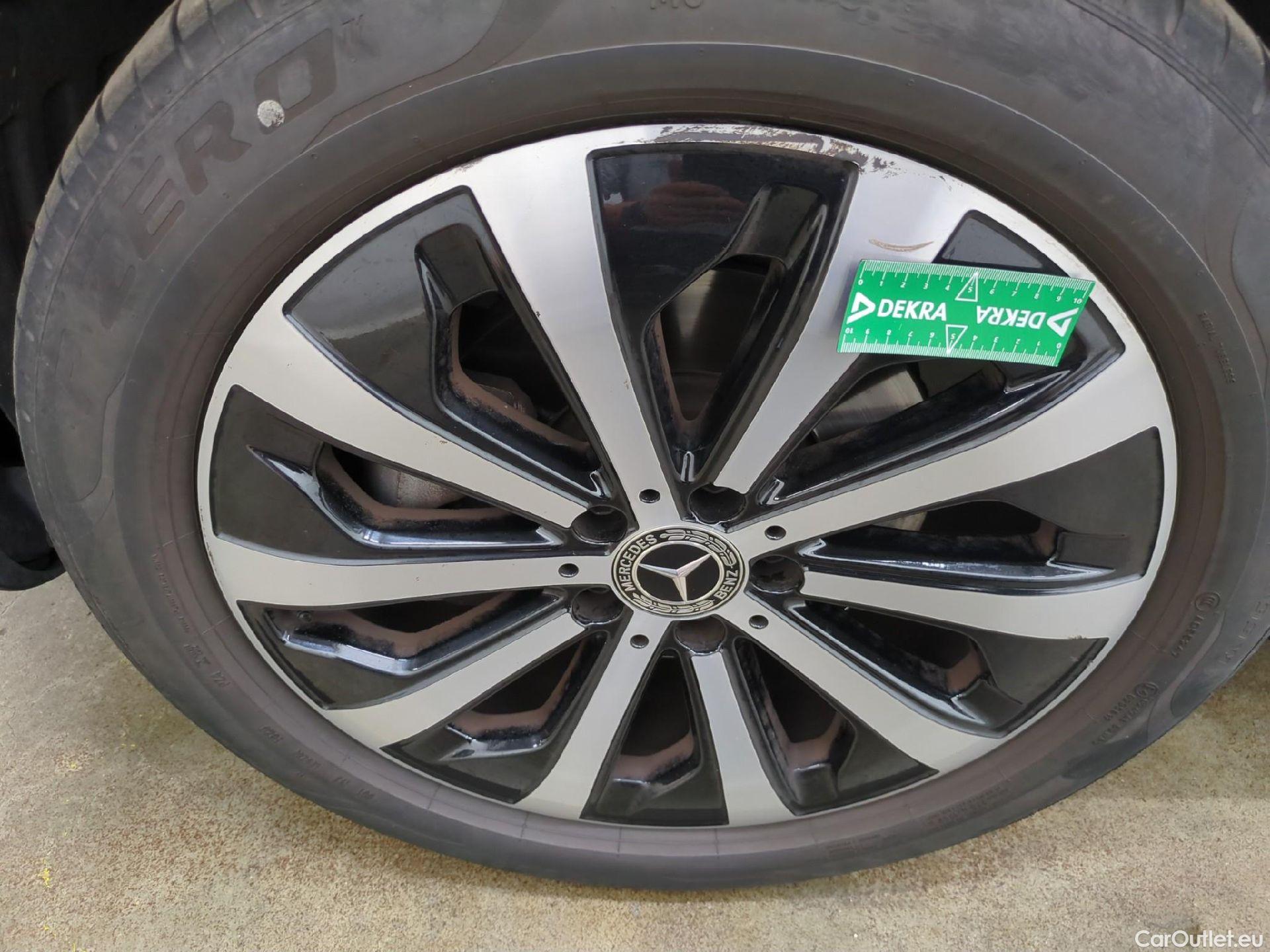 Mercedes  GLA MERCEDES-BENZ  / 2020 / 5P / SUV 1.3  200 PROGRESSIVE LINE DCT #7