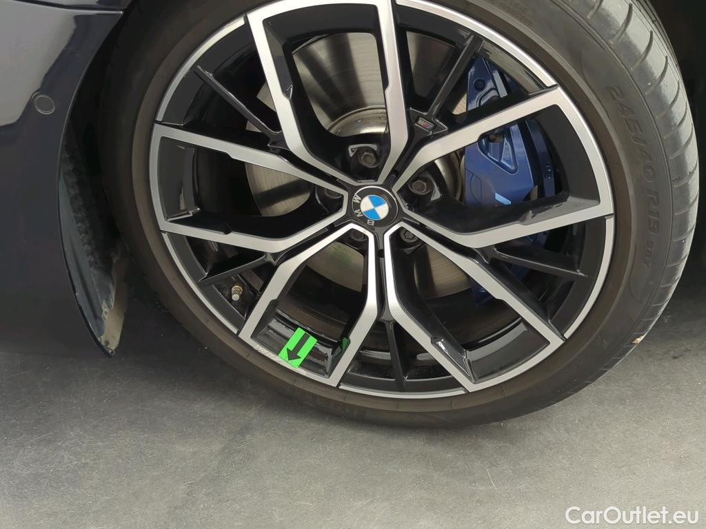  Bmw  Serie 5 4.4 M550i xDrive AT #29