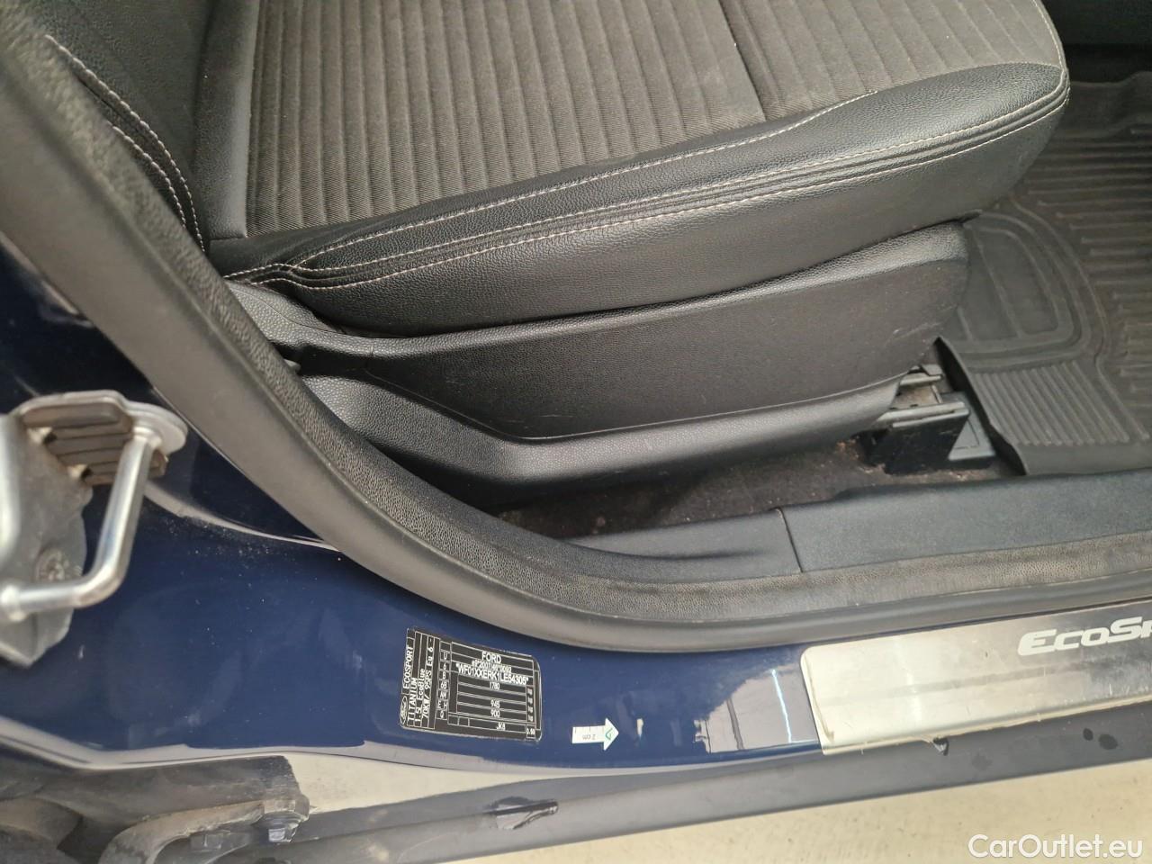  Ford   ECOSPORT 1.5 EcoBlue 95CP Titanium #30