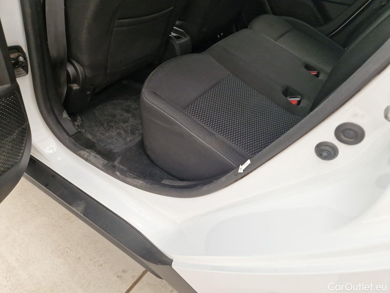  Dacia  Duster 1.5 Blue dCi 115CP Comfort 4WD #38