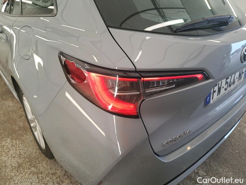  Toyota  Corolla TOYOTA  Touring Sports / 2018 / 5P / Break Hybride 122h Dynamic Business Stage Acad #17