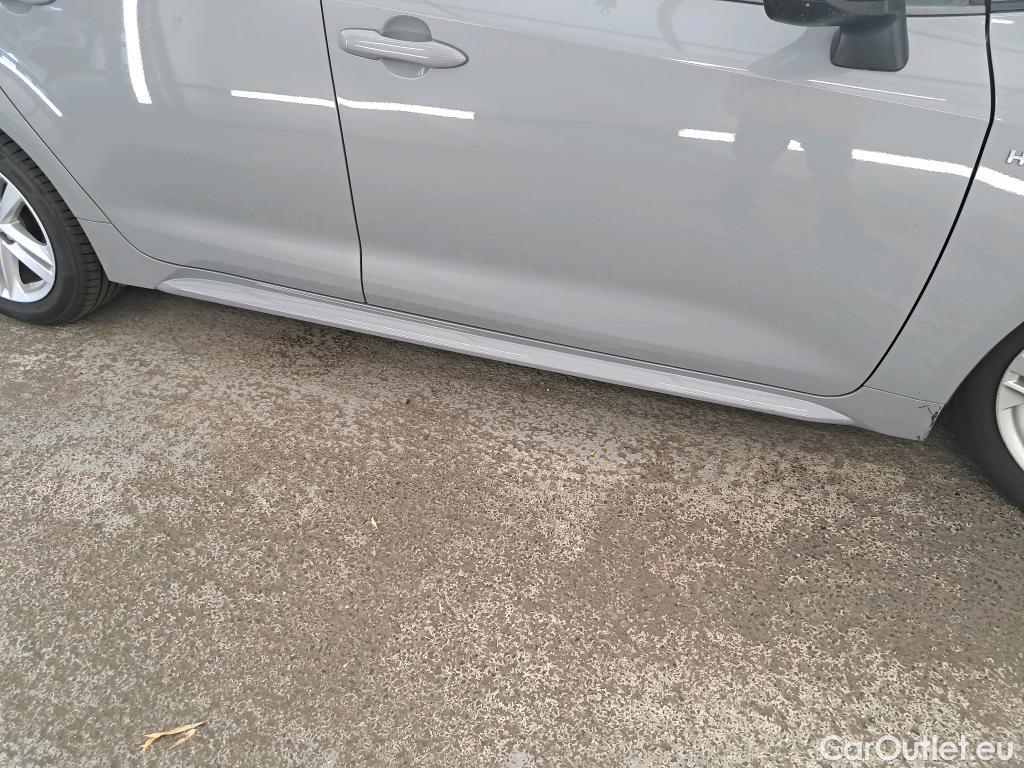  Toyota  Corolla TOYOTA  Touring Sports / 2018 / 5P / Break Hybride 122h Dynamic Business Stage Acad #59