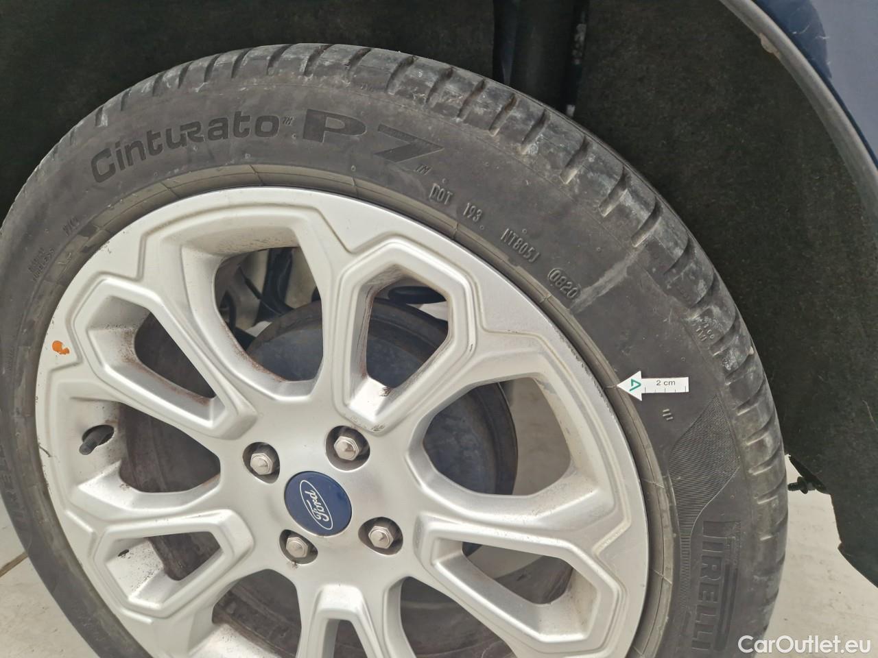  Ford   ECOSPORT 1.5 EcoBlue 95CP Titanium #45