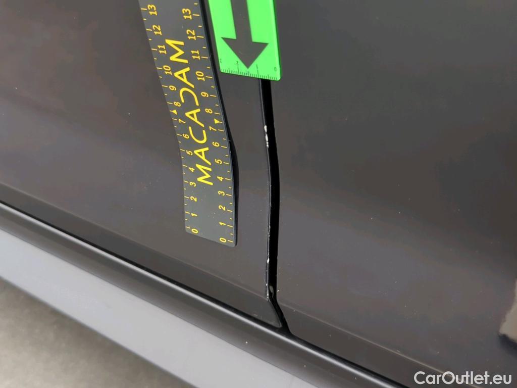  Bmw  Serie 5 4.4 M550i xDrive AT #18