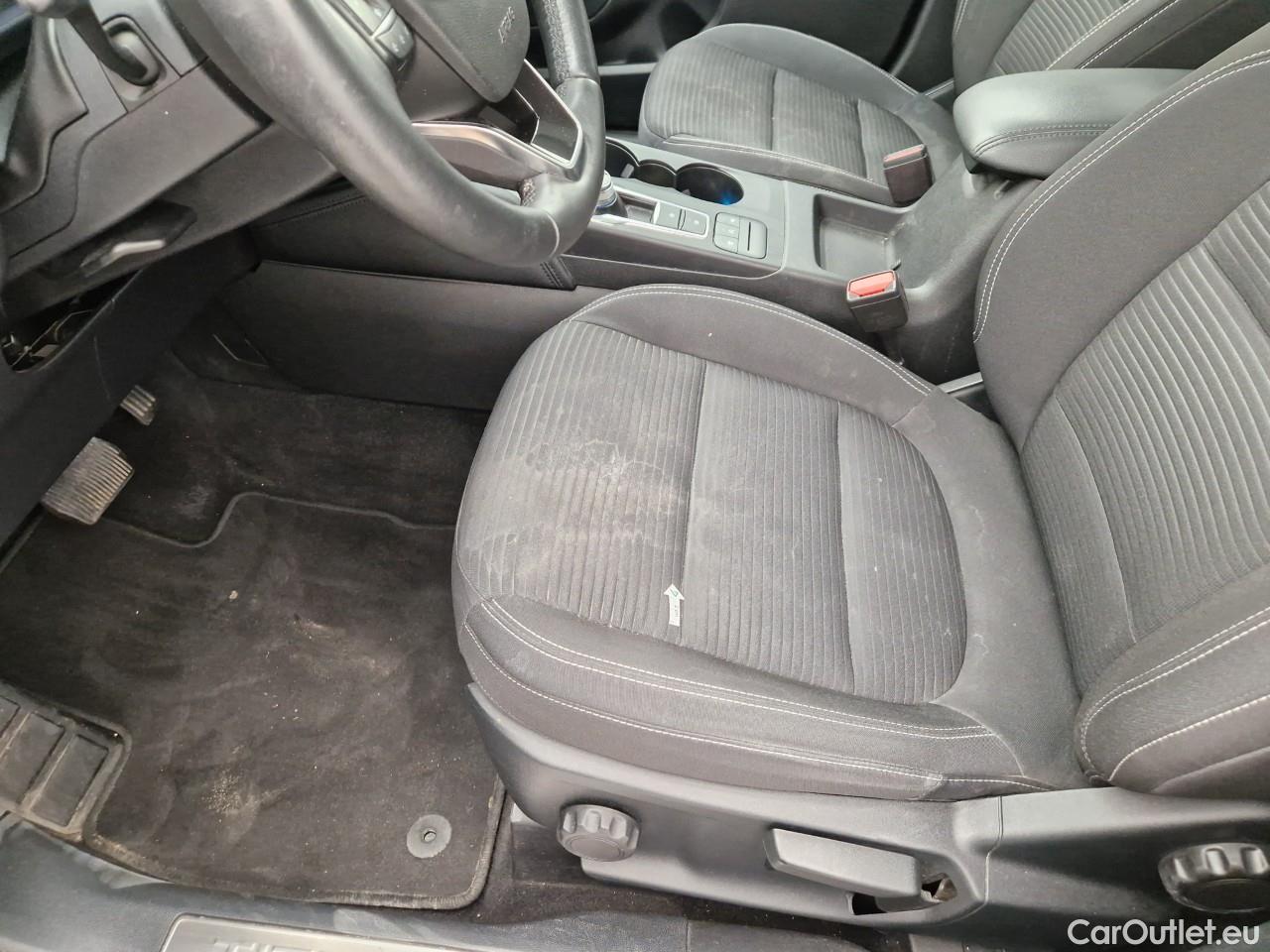  Ford  Kuga 1.5 EcoBlue 120CP Titanium A8 #40
