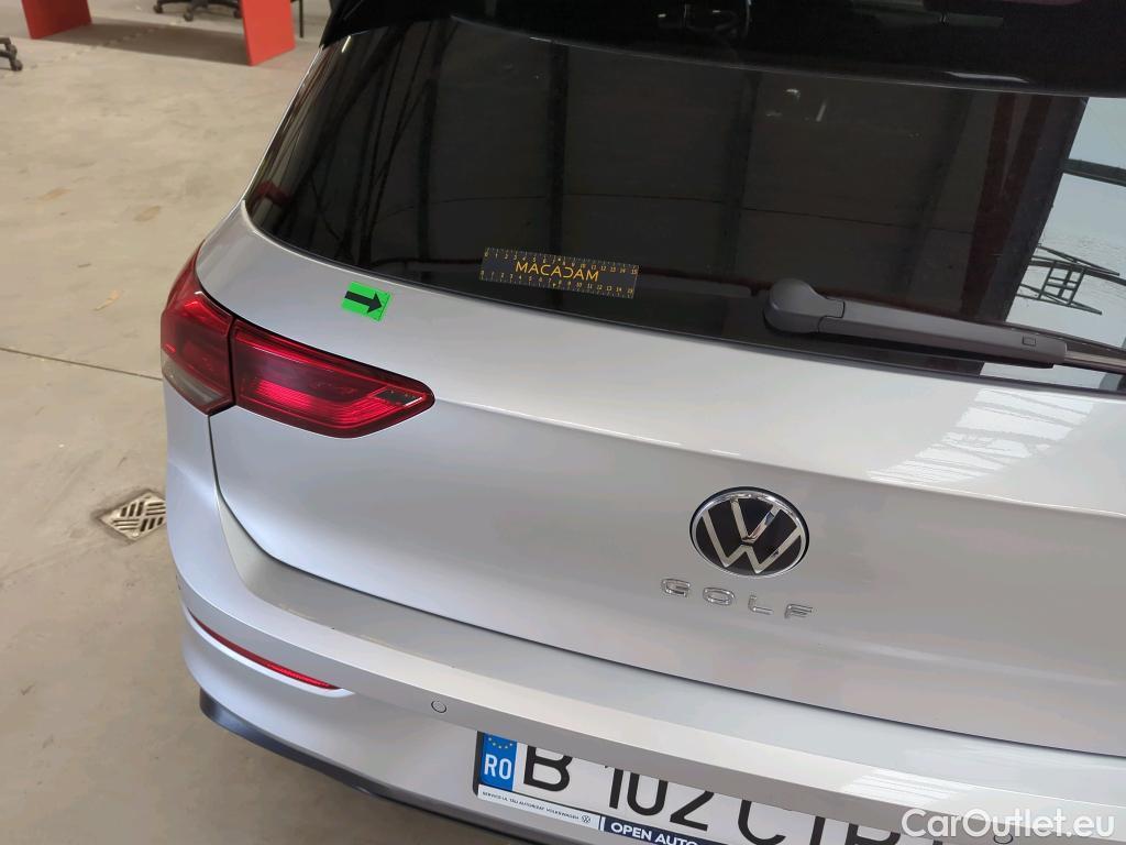  Volkswagen  Golf  Life 1.0 TSI #9