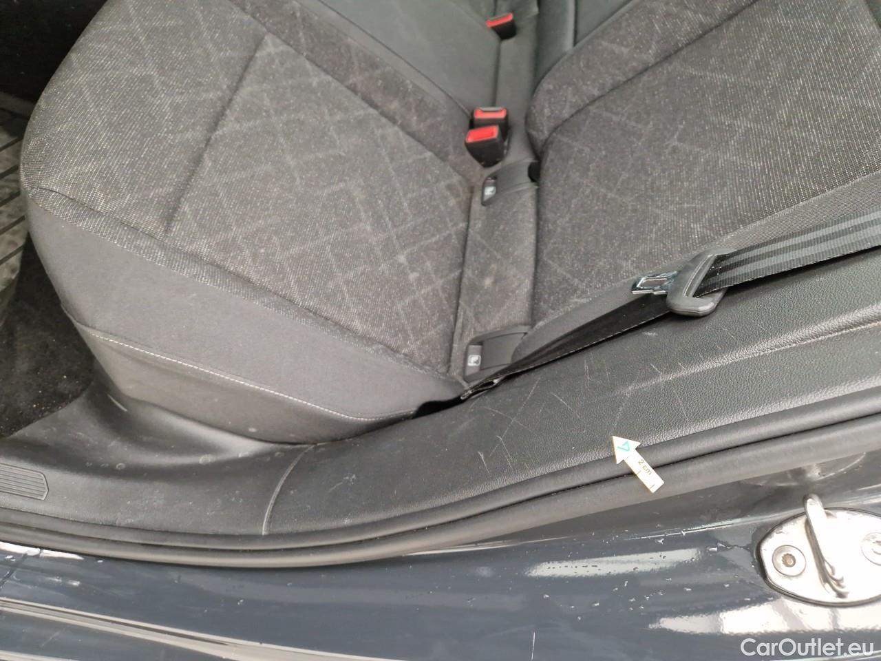  Volkswagen  Golf  2.0 TDI 116HP DSG Life Variant #35