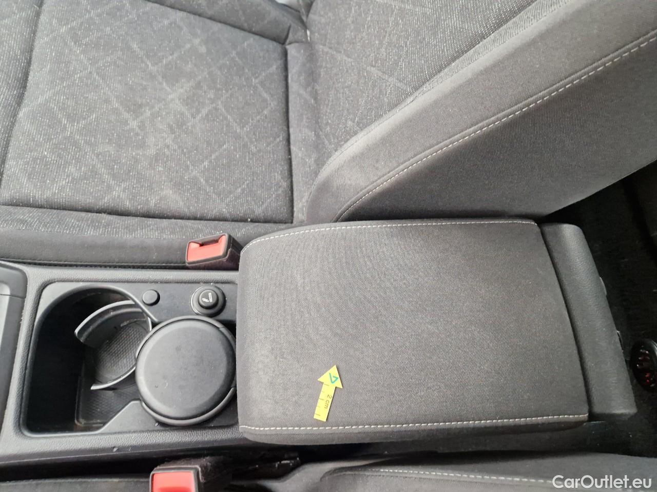  Volkswagen  Golf  2.0 TDI 116HP DSG Life Variant #13