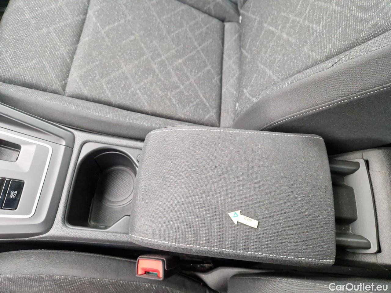  Volkswagen  Golf  2.0 TDI 116HP DSG Life Variant #24