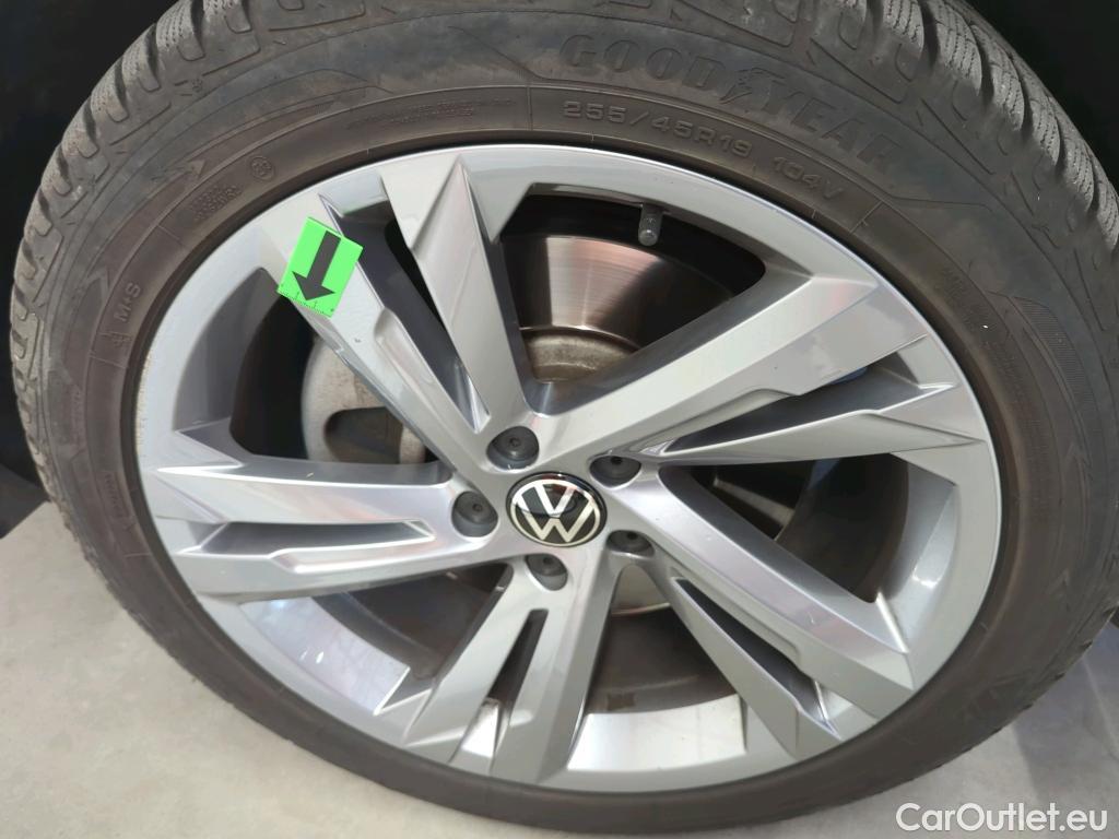  Volkswagen  Tiguan R-Line 2,0 TDI DSG 4Mot #17