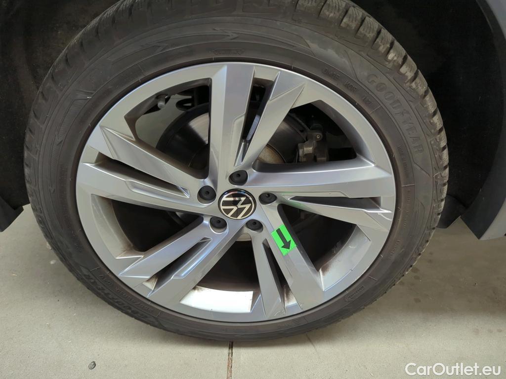  Volkswagen  Tiguan R-Line 2,0 TDI DSG 4Mot #19