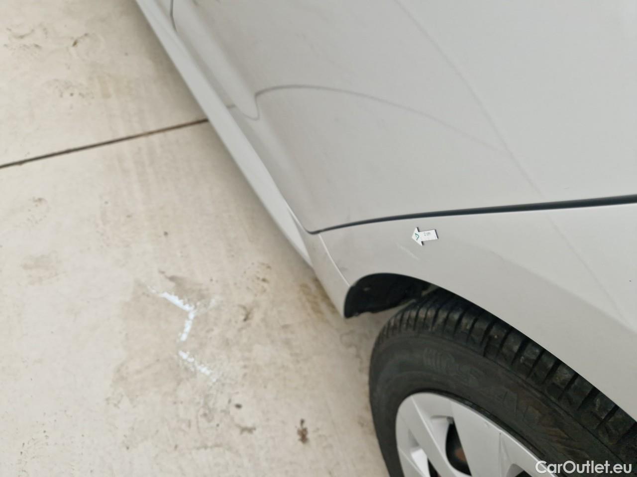  Toyota  Corolla 1.8 Hybrid Eco HSD E-CVT #40